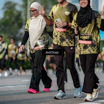 Runner Photo 6834905