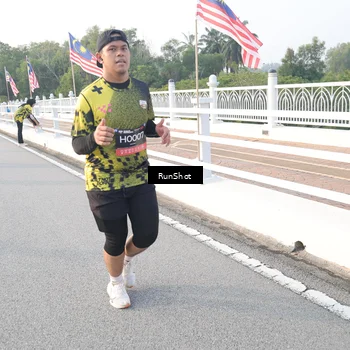 Runner Photo 6834909