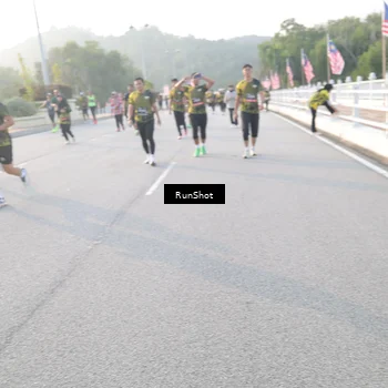 Runner Photo 6834910