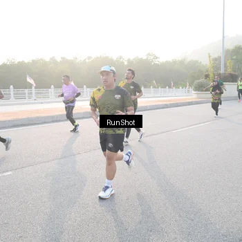 Runner Photo 6834926