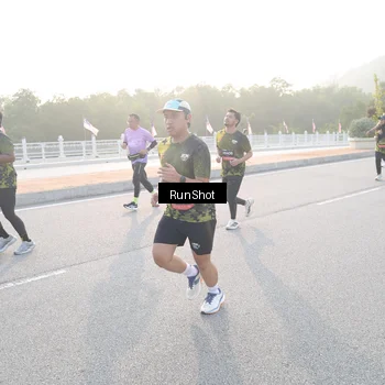 Runner Photo 6834932