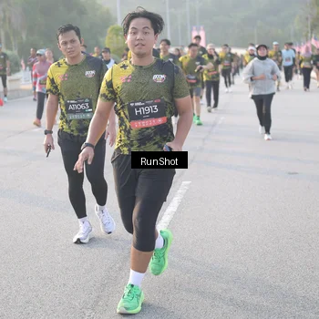 Runner Photo 6834940