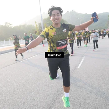 Runner Photo 6834957