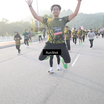 Runner Photo 6834958