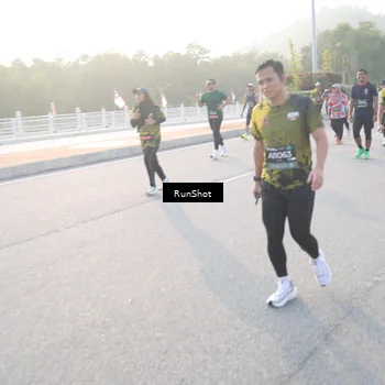 Runner Photo 6834986