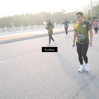 Runner Photo 6834987