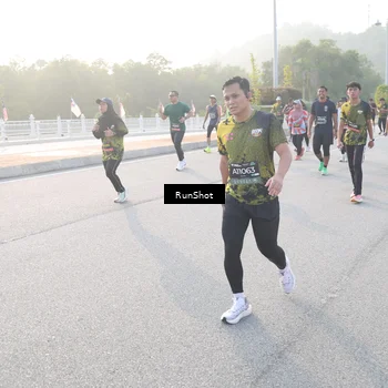 Runner Photo 6834992