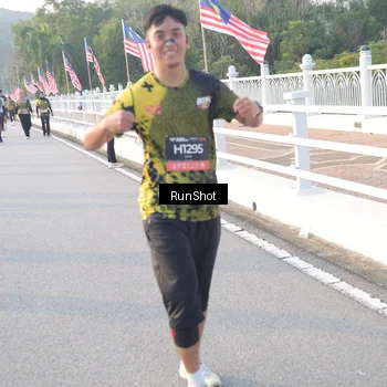 Runner Photo 6834996