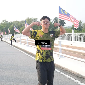 Runner Photo 6835003