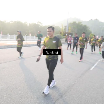 Runner Photo 6835005