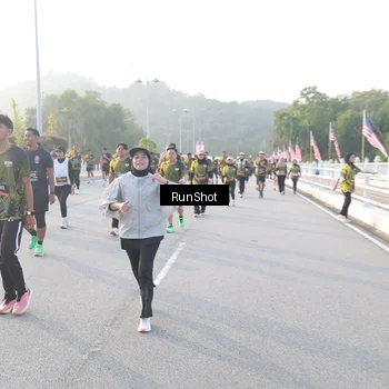 Runner Photo 6835007