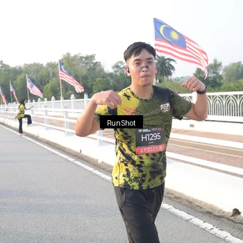 Runner Photo 6835008