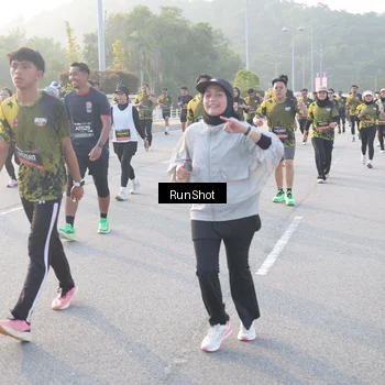 Runner Photo 6835025