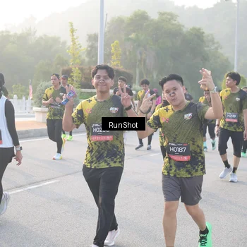 Runner Photo 6835039