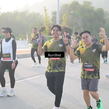 Runner Photo 6835041