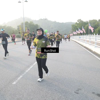 Runner Photo 6835049