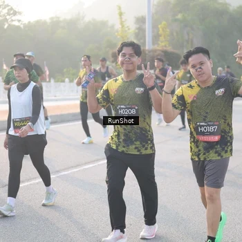 Runner Photo 6835050