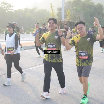 Runner Photo 6835051