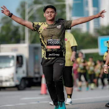 Runner Photo 6835071