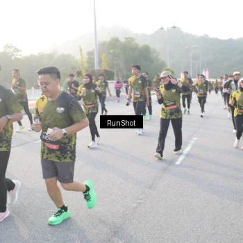Runner Photo 6835073