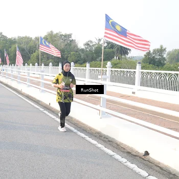 Runner Photo 6835083