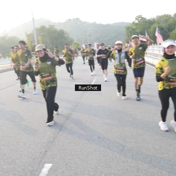 Runner Photo 6835100