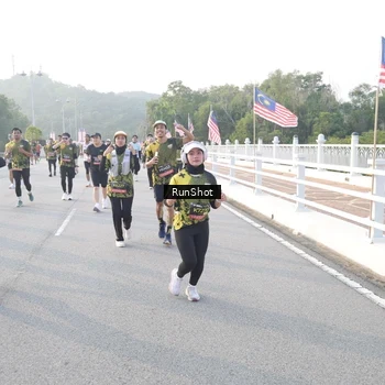 Runner Photo 6835102