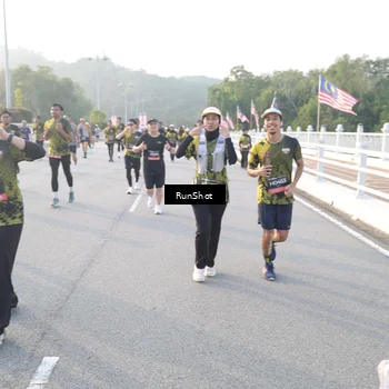 Runner Photo 6835124