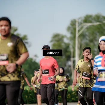 Runner Photo 6835129