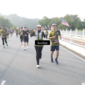 Runner Photo 6835134
