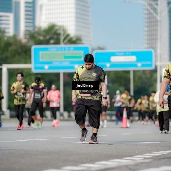 Runner Photo 6835148