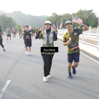 Runner Photo 6835153