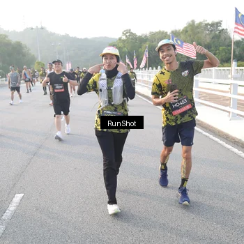 Runner Photo 6835159