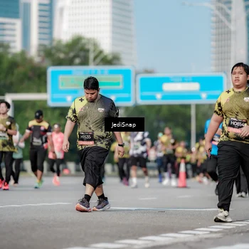 Runner Photo 6835160