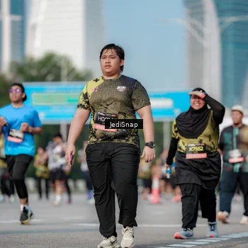 Runner Photo 6835167