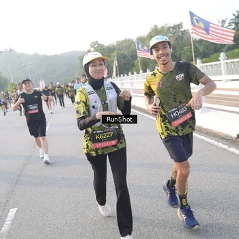 Runner Photo 6835175