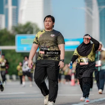 Runner Photo 6835180