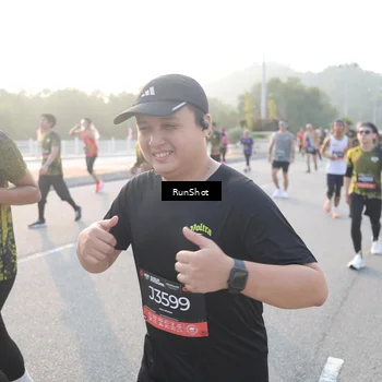 Runner Photo 6835199