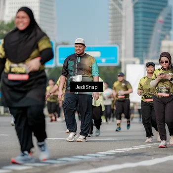 Runner Photo 6835206