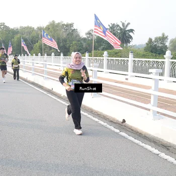 Runner Photo 6835211