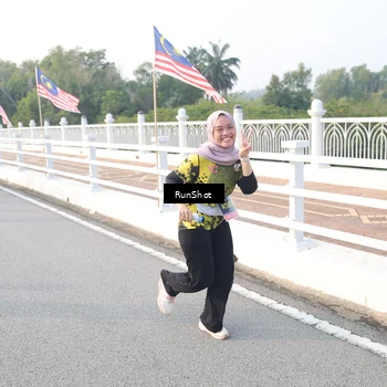 Runner Photo 6835213