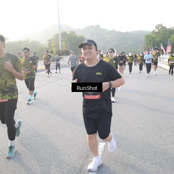Runner Photo 6835219