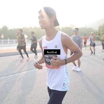 Runner Photo 6835243