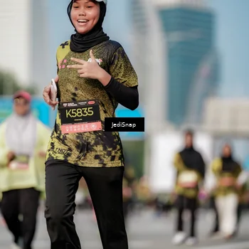 Runner Photo 6835247