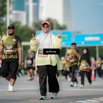 Runner Photo 6835251