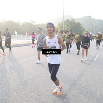Runner Photo 6835252
