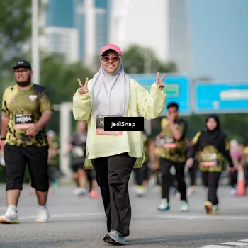 Runner Photo 6835257