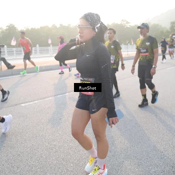 Runner Photo 6835308