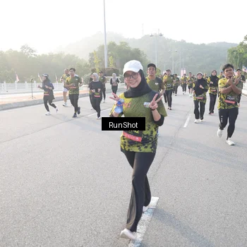 Runner Photo 6835339