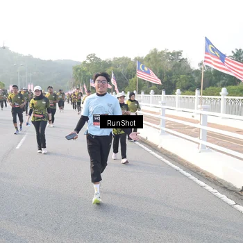 Runner Photo 6835341